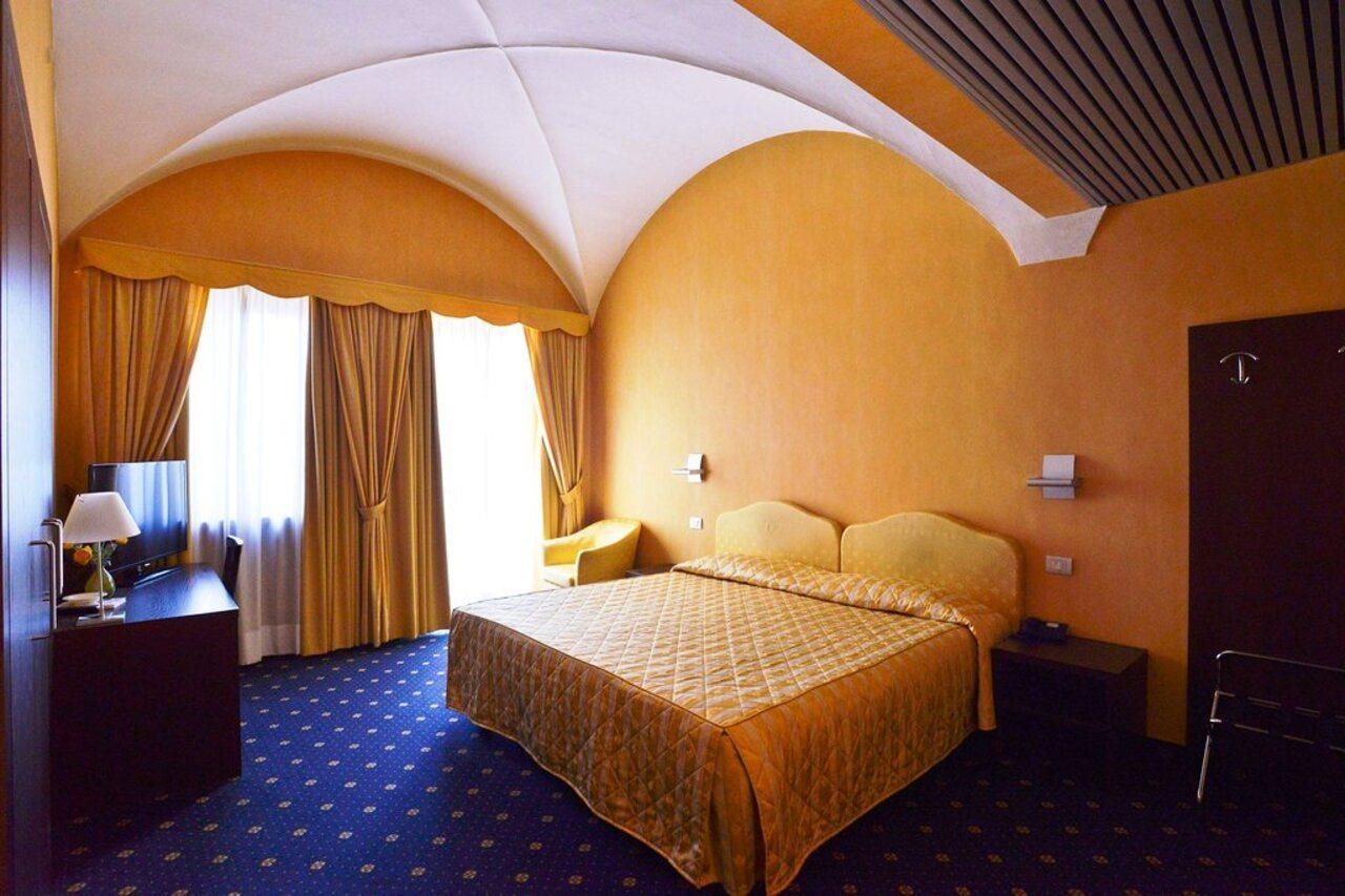 Albergo Della Torre Dal 1891 Trescore Balneario Ngoại thất bức ảnh